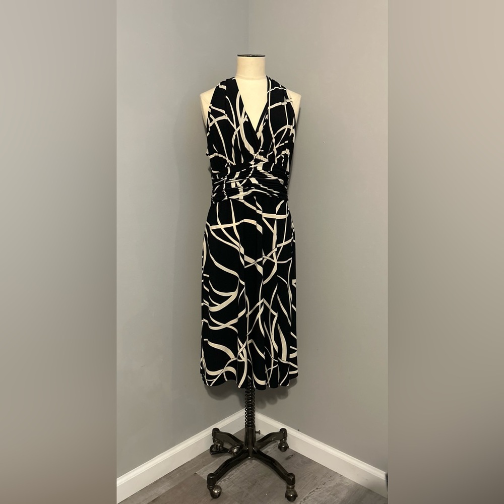Joneswear black and off white abstract sleeveless dress, size 10